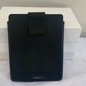 TIFFANY & Co.  iPad Case - Black - New